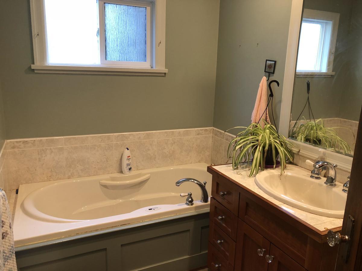 Chambre Lit King-Size avec Salle de Bains Privative