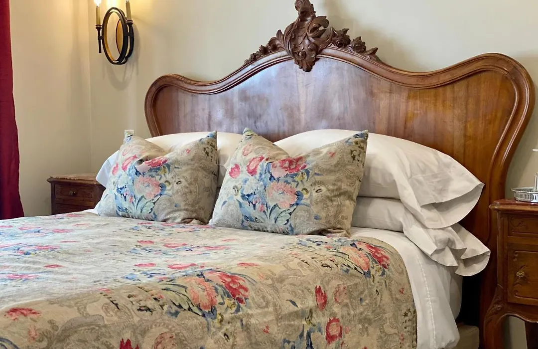 West End Guest House-1