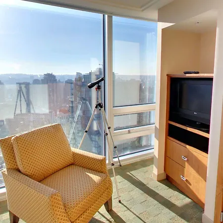 Club Intrawest - Vancouver-3